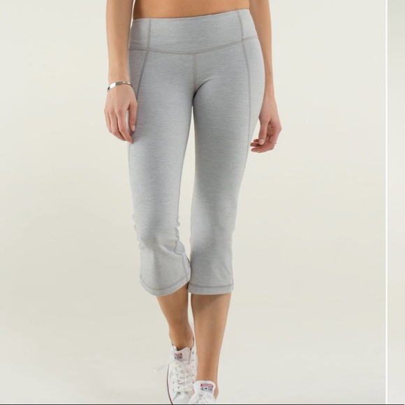 lululemon athletica Pants - Lululemon Gather Crow Crop
